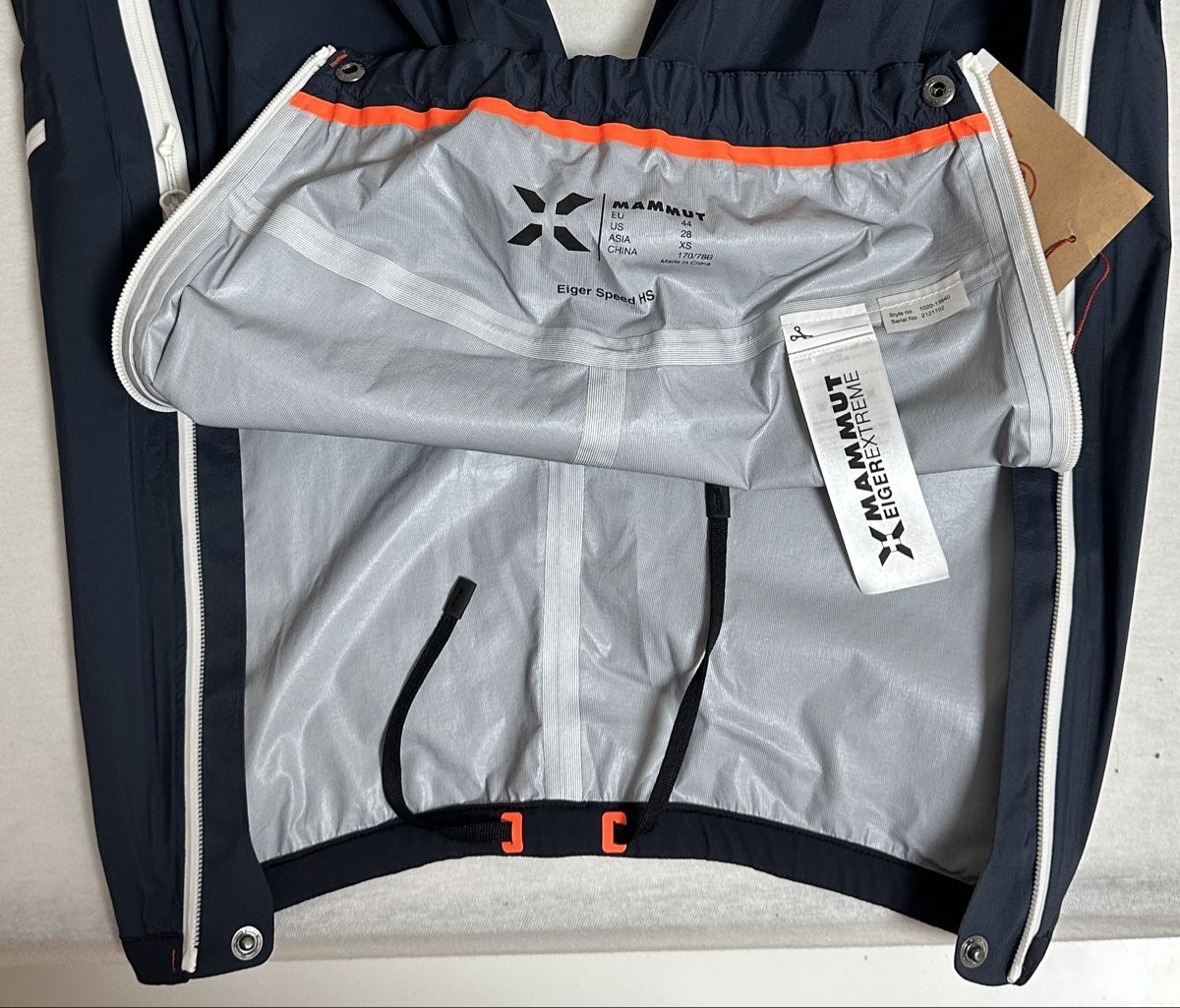 Mammut Pantaloni: Mammut Eiger Regenhose G S – Nuovo e nell'imballaggio originale da Maienfeld venduto da tobeyl2020 2