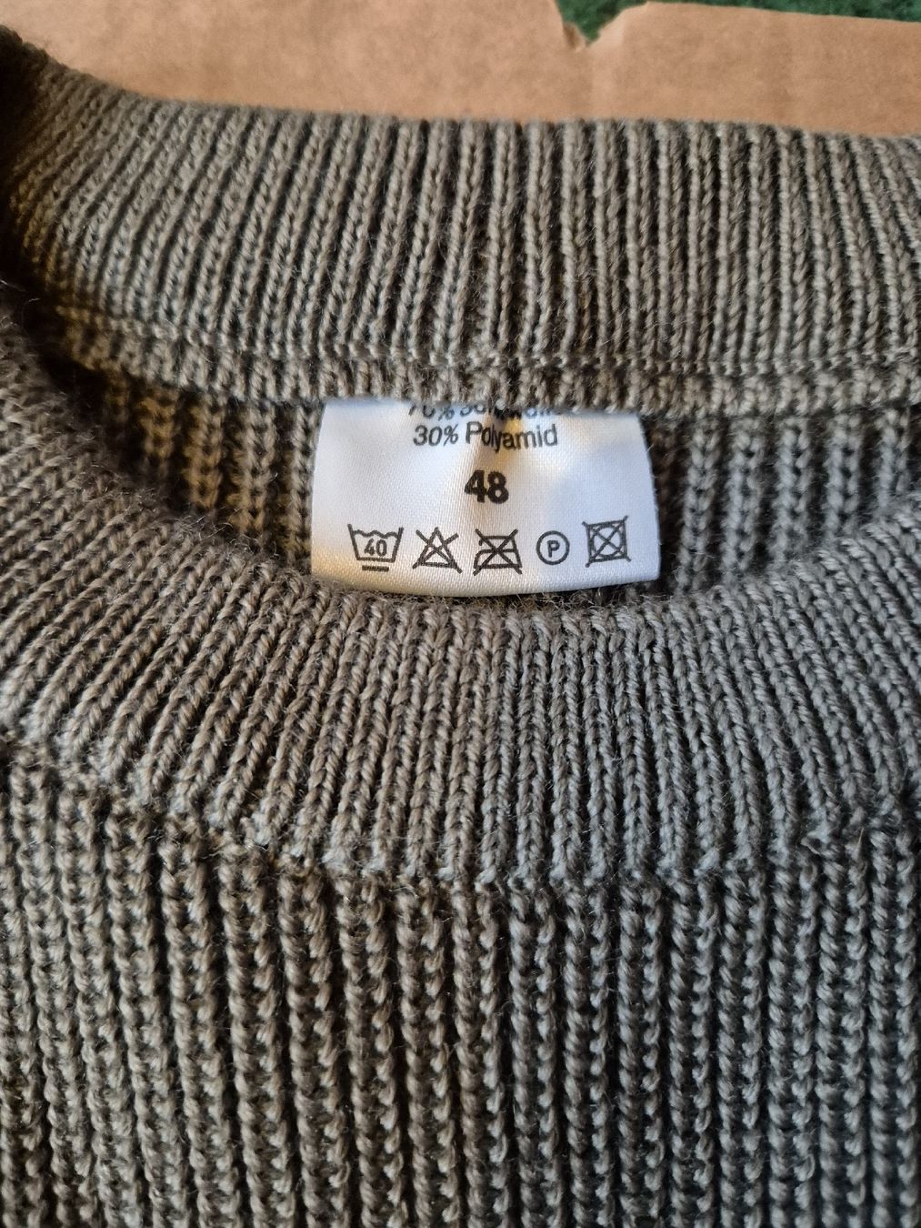 Pulls & Sweat-shirts: Schweizer Armee Pulli Grösse 48  – D'occasion à Stalden (Sarnen) par tschudi04 1