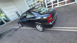 Opel Astra 2.2 Bertone
