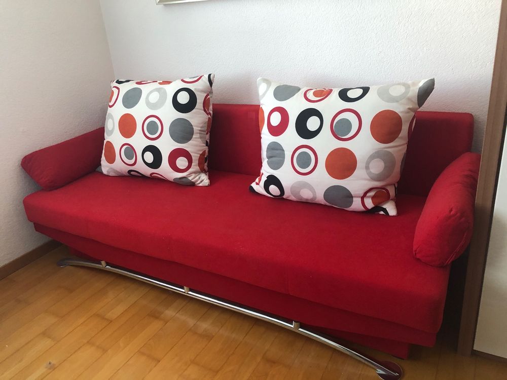 Couch / Sofa, einwandfrei in rot | Kaufen auf Ricardo