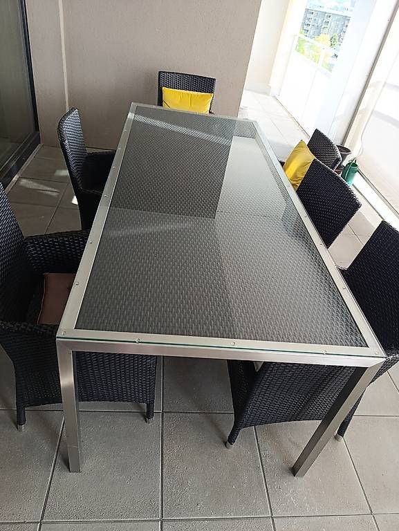 Set de table et chaises: Kunstratan Tisch und Stühle – D'occasion à Kriens par smrcius 2