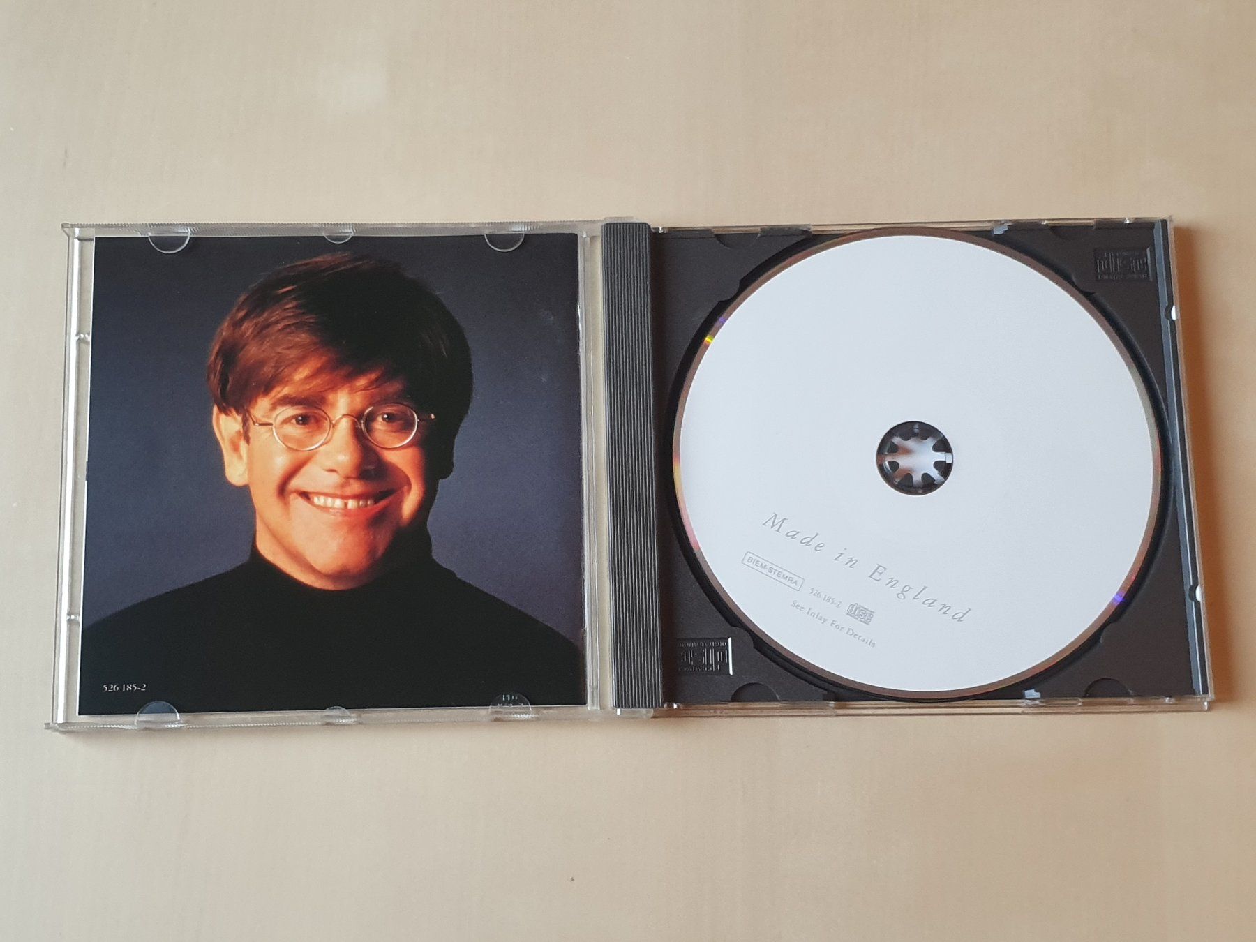 CD: Elton John Made in England – Usato da Stansstad venduto da collectorsshop 2