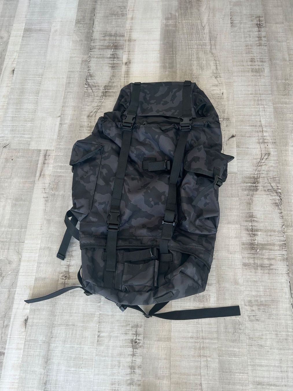 Zaini: Rucksack, 65 l, Alu-Aussteifung – Usato da Wängi venduto da Argon180 1