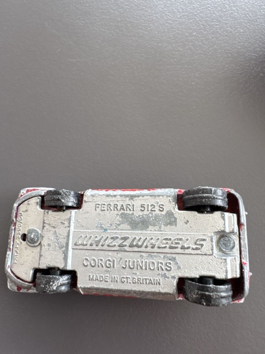 Spielzeuge: Spielzeugauto rot/silber gebraucht – Gebraucht aus Altdorf UR von pasgi1982 1