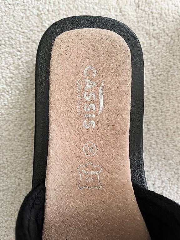 Damenschuhe: Lederslipper von Cassis, Gr. 38 – Gebraucht aus Basel von SMST 2