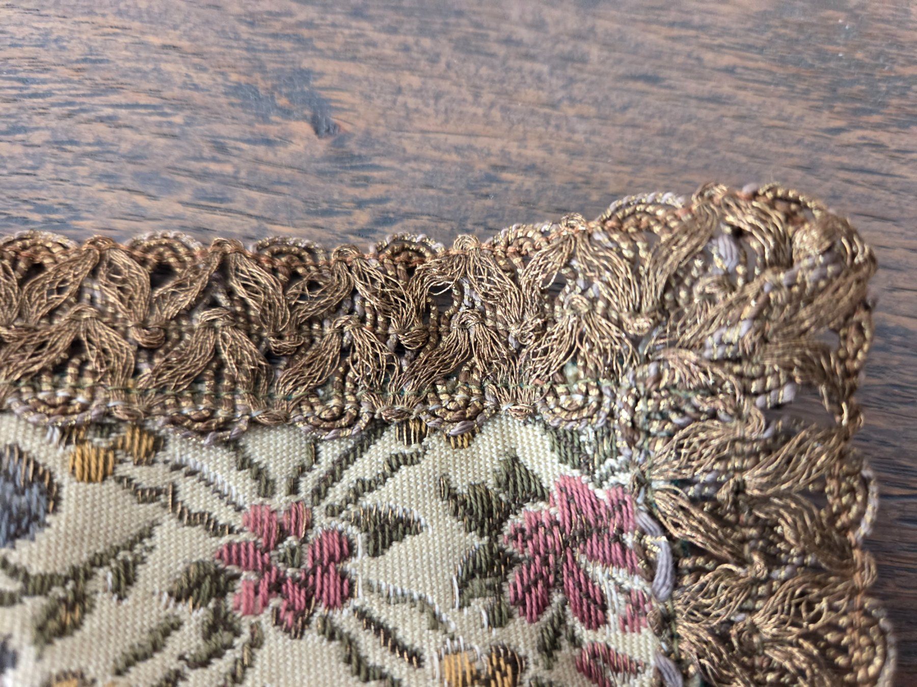 Altra biancheria da tavola: Dekorative Vintage Blumen Platzdeckchen – Usato da Auw venduto da beretta1966 2