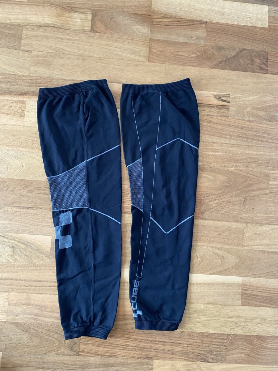 Cube Pantaloni: Beinlinge Cube – Usato da Köniz venduto da sa12be 1