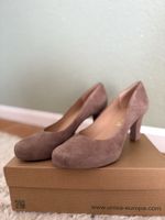 Elegante Unisa Wildleder Pumps, Gr. 40.5 - Top Zustand!