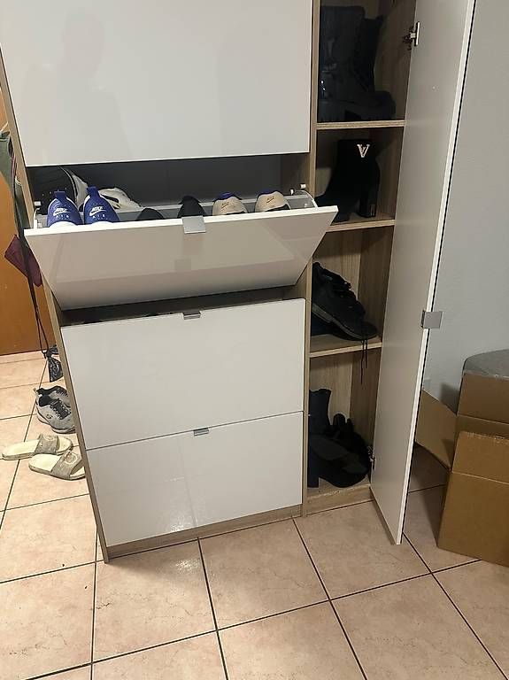 Armoires: Vendo scarpiera – D'occasion à Ascona par jos_ftk2 1