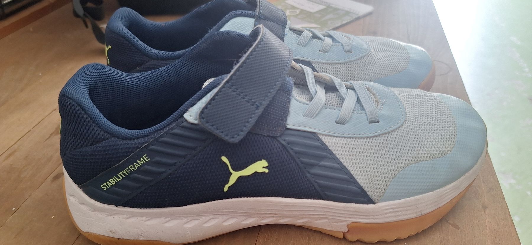 Puma Scarpe per ragazzi: Puma Gr.37 Hallenschuhe – Usato da Grabs venduto da tschanny
