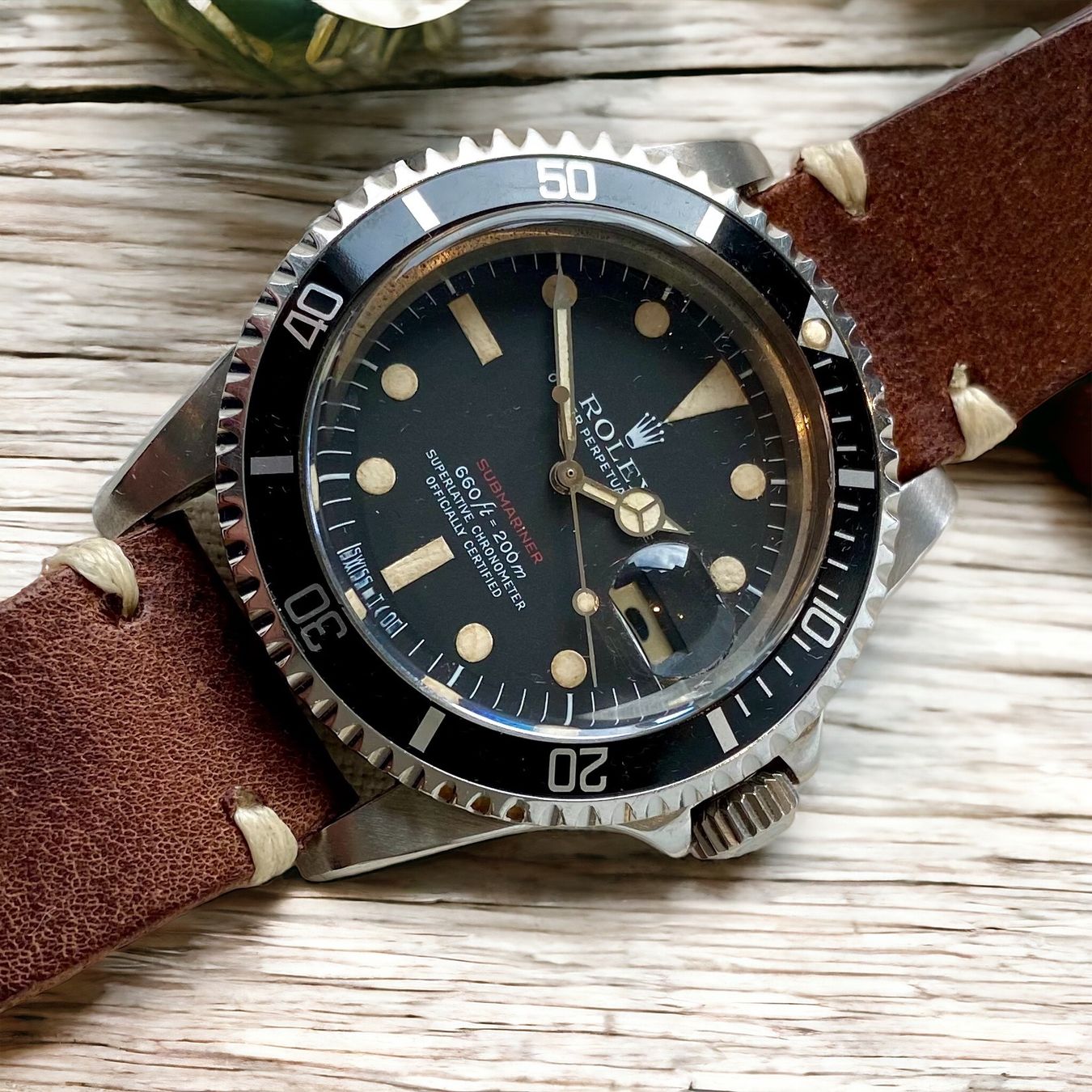 Rolex Orologi: Rolex Vintage Submariner Red Ref. 1680 Patina Dial Mint' – Usato da Morges venduto da 24time 6