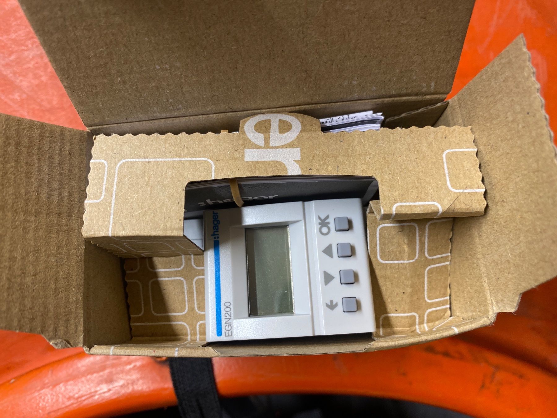 Elektronikbauteile: Hager EN 200 2 Kanal Multifunktionsschaltuhr mit Bluetooth – Neu und originalverpackt aus Oberhofen Thun'see von sch_56t5
