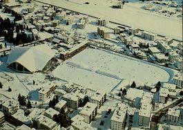 DAVOS Flugaufnahme - Eishalle - Eisfeld - Wintersport
