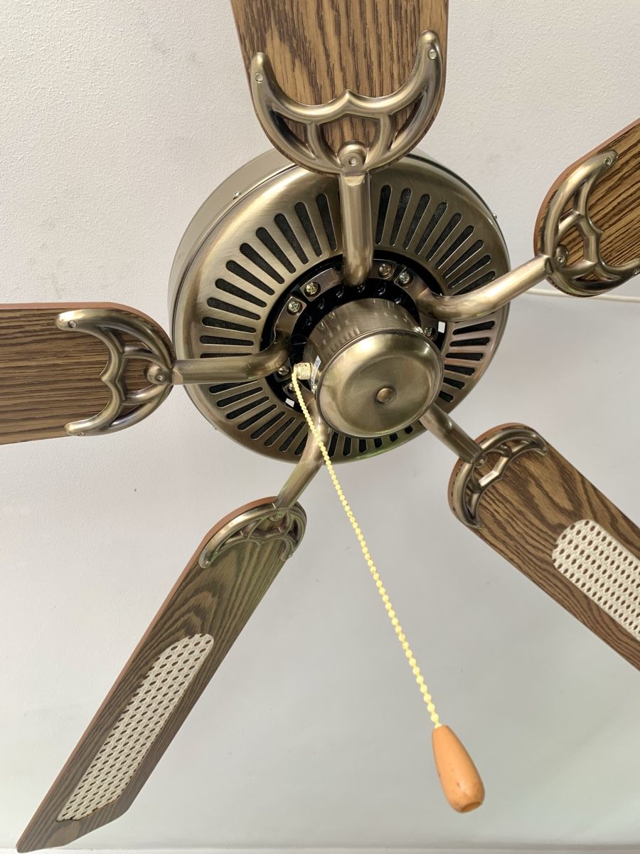 Ventilatori: Vintage Deckenventilator – Usato da Zürich venduto da benebiene