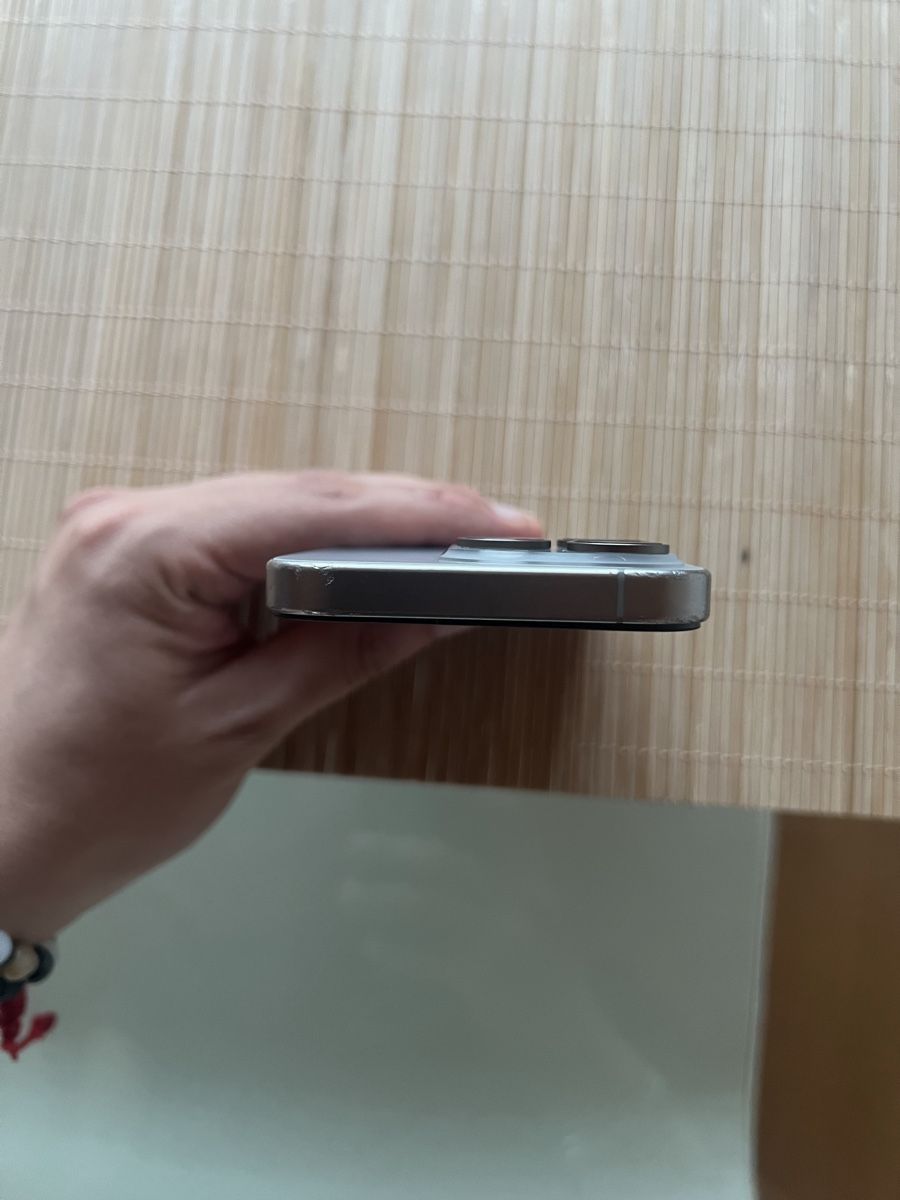 Apple Telefoni cellulari / Smartphones: iPhone 15 pro 128gb ab 1.- DEFETK – Difettoso da Zürich venduto da Yoni_to 3