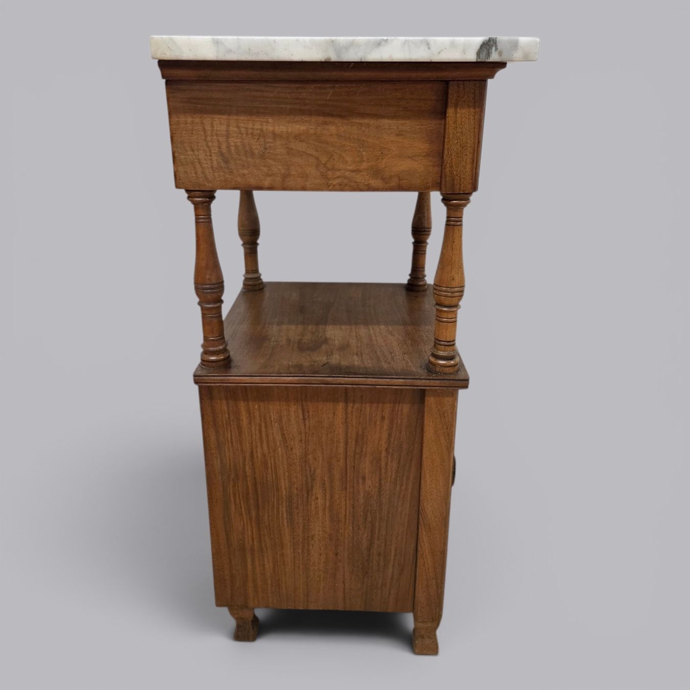 Comodini: Nachttischli, Holz mit Marmorplatte, Vintage – Usato da Rieden AG venduto da RuvensBrocki 4