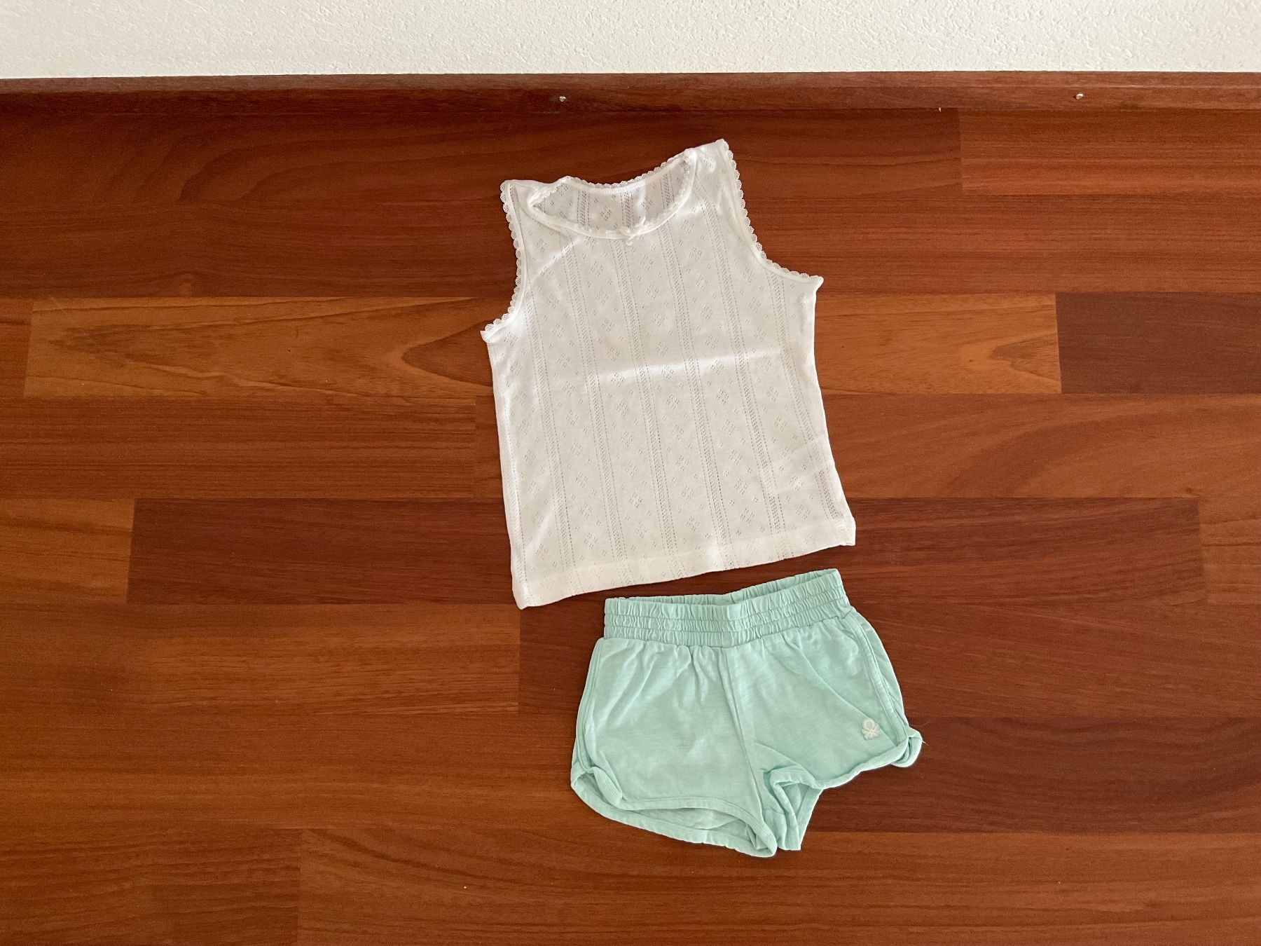 Benetton Lotti & Set di vestiti: Zweiteiler Mädchen Gr.92 – Usato da Pfäffikon ZH venduto da Ben0707