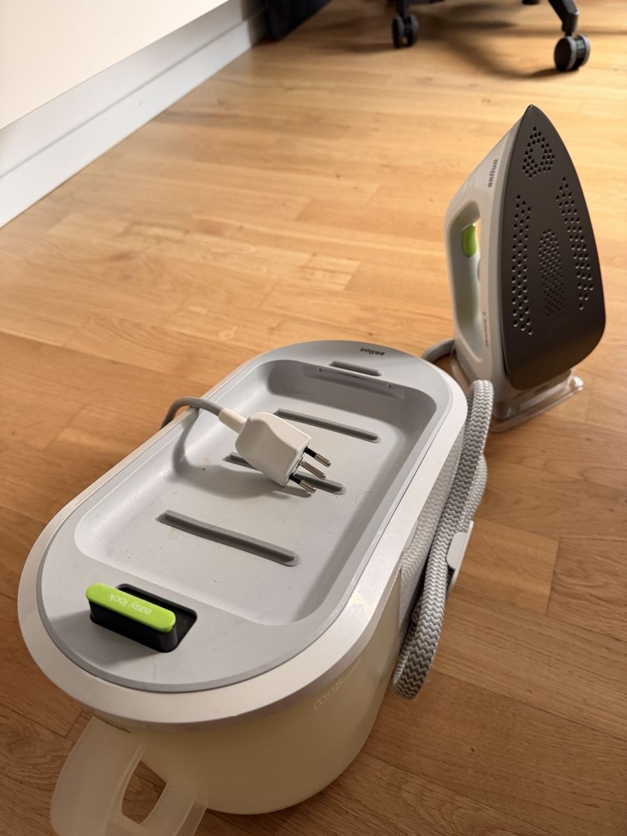 Braun Ferri da stiro: Iron Braun CareStyle 3 – Usato da Zürich venduto da mar_h7x7 2