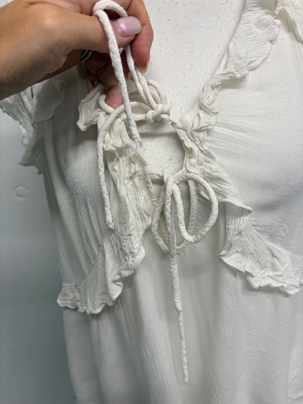 Iro Camicette: IRO romantische Bluse Top Gr. 40 creme Rüschen Boho – Usato da Regensdorf venduto da secondchancefashion 4