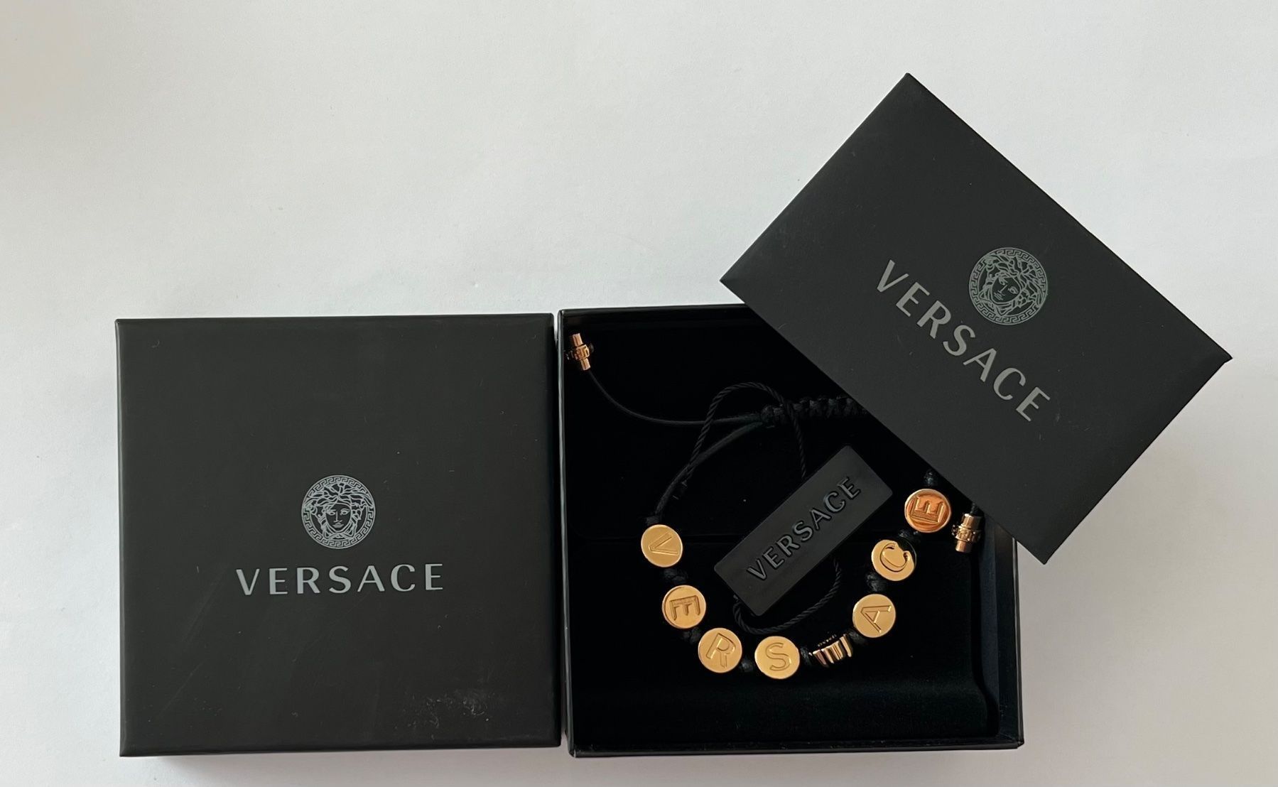 Bracciali & Braccialetti: Versace Armband Leder – Nuovo e nell'imballaggio originale da Oberaach venduto da Dandy2021 2
