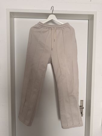 Trendige, beige Jogginghose, Gr. S Top Zustand!