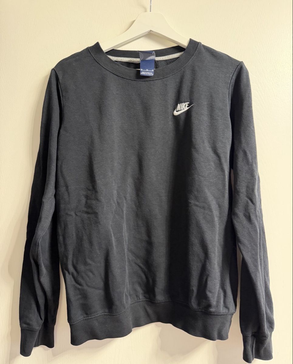 Nike Lotti di vestiti: Nike Pullover schwarz  – Nuovo (secondo la descrizione) da Subingen venduto da lor_z2sv