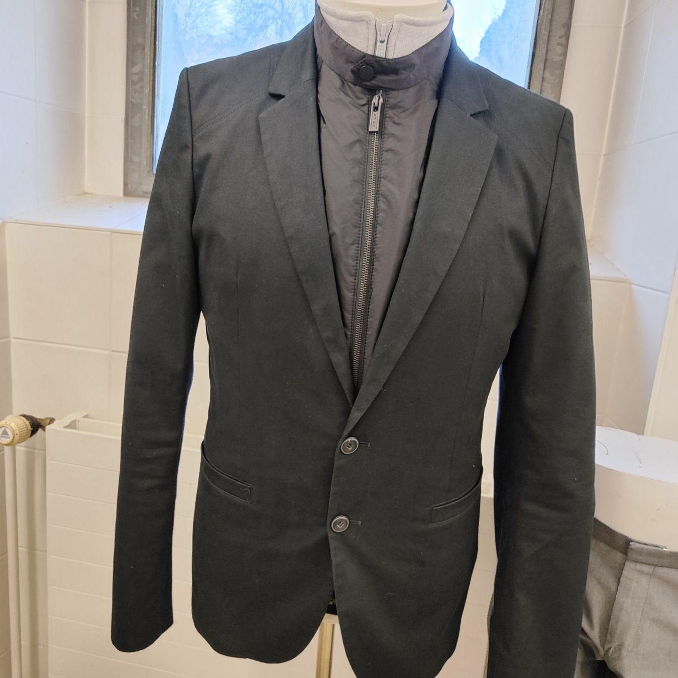 Hugo Boss Giacche: Boss Blazer mit Gilet Gr 98 – Usato da Langnau am Albis venduto da Judithsebi 2