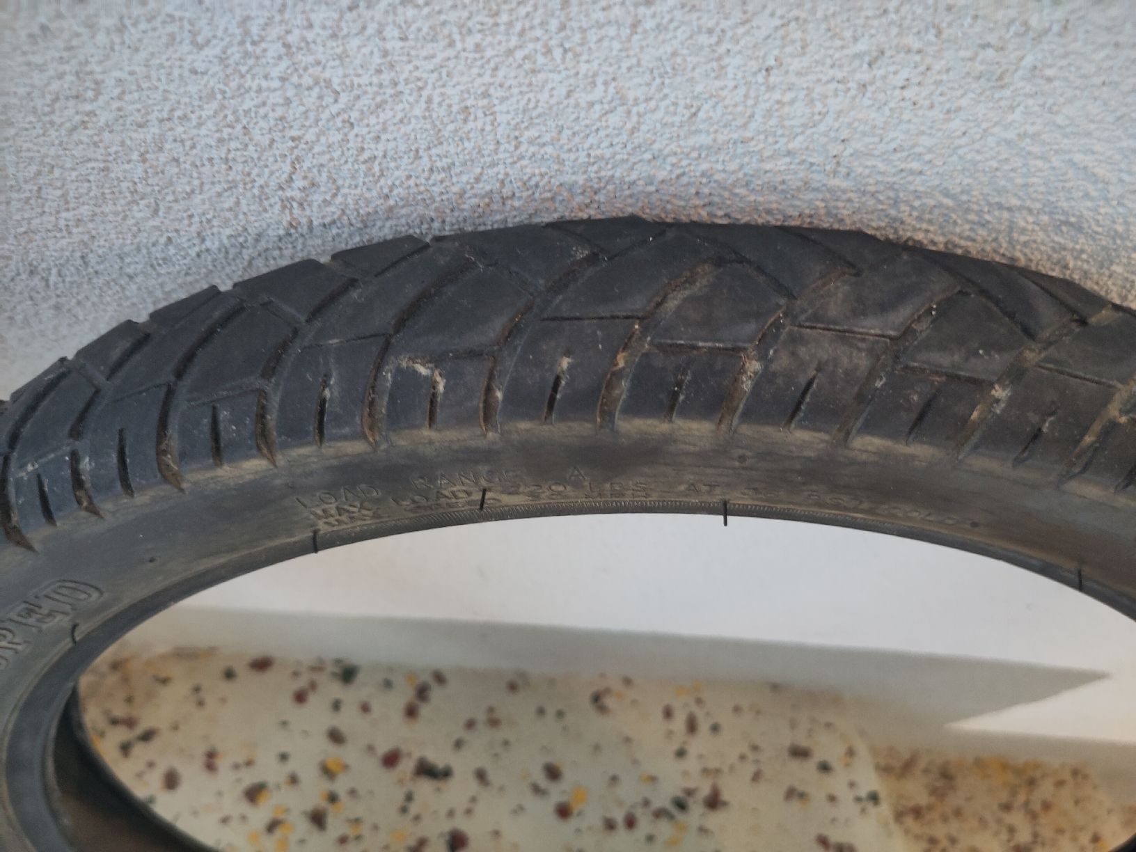 Piaggio Parti ricambio per ciclomotori: Mofa Pneu 16" gebraucht – Usato da Basel venduto da Corrado36 1