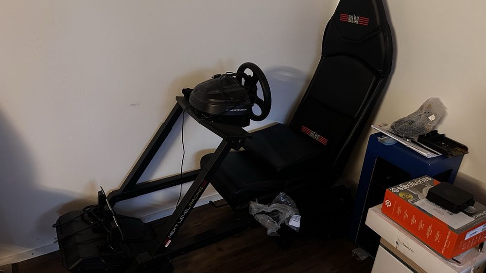 Next Level Racing Sim Rig (inklusive Thrustmaster t300) | Kaufen auf ...