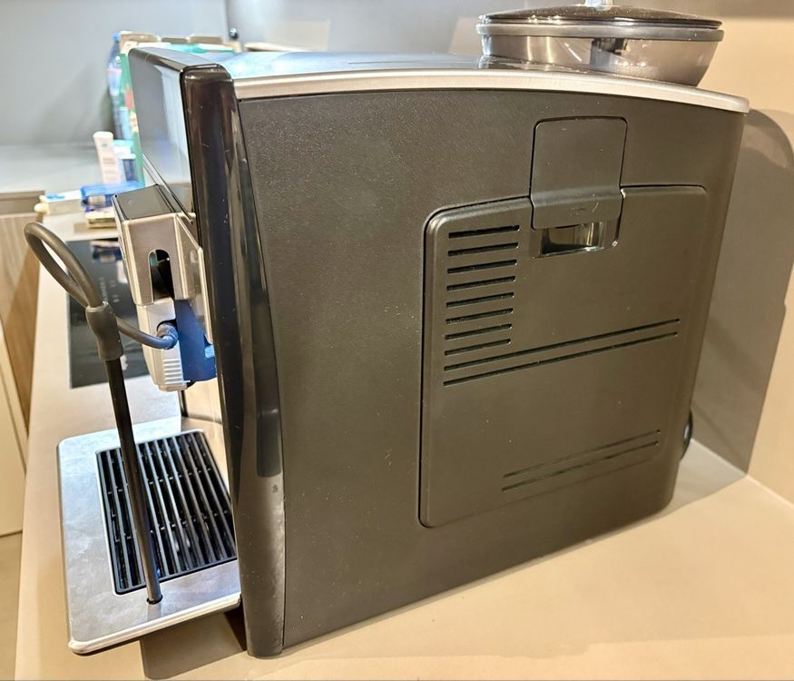 Siemens Macchine per caffè & Macchine per espresso: Siemens EQ 6 Extraklasse – Usato da Bern venduto da AliceHo 2