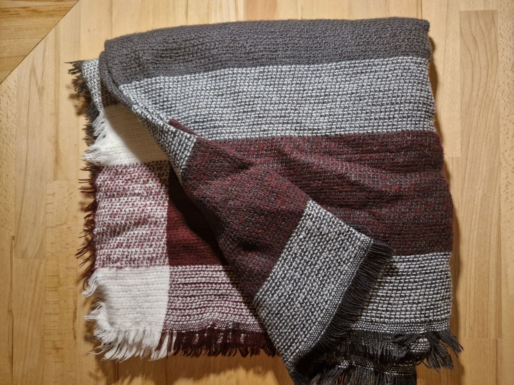 Foulard & Sciarpe: warmer Schal – Usato da Lungern venduto da jcj007