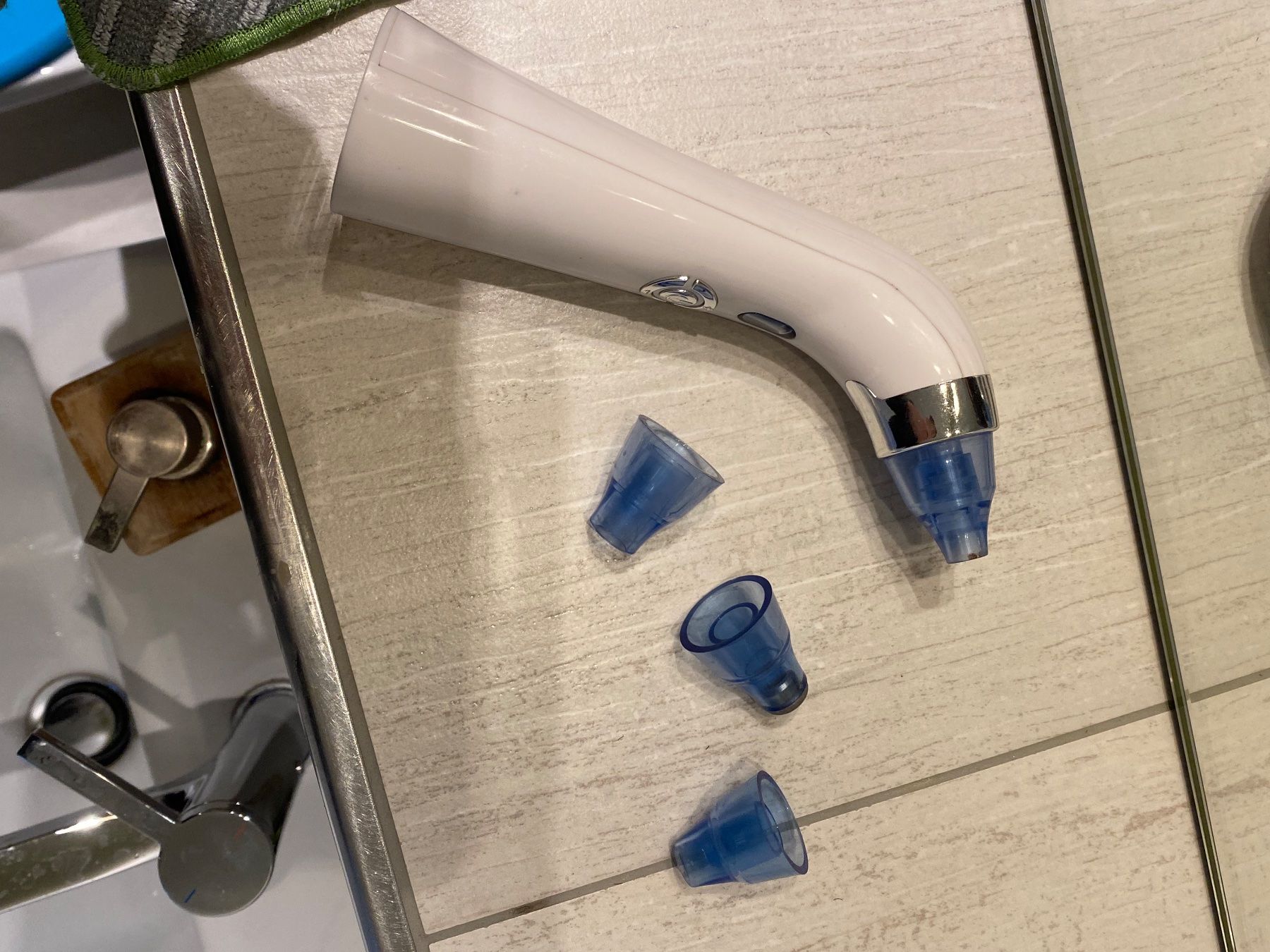 Cura del viso: Pickelentferner – Usato da Madiswil venduto da Noahx3m
