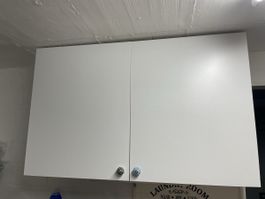 Ikea Wandschrank weiss mit zwei Türen guter Zustand