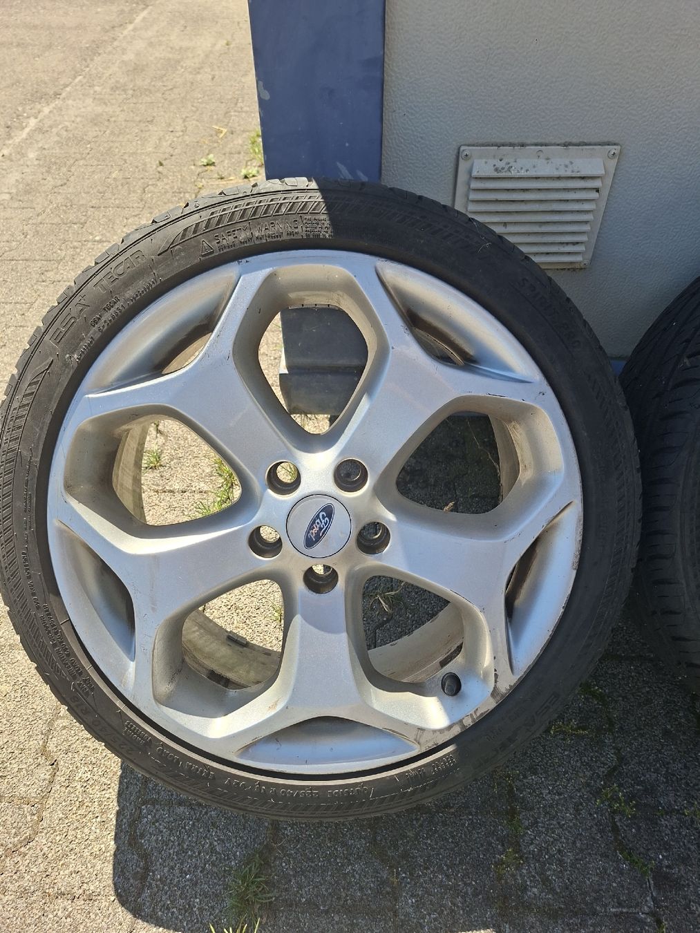 Pneus & Kompletträder: Ford Focus ST Felgen  – Gebraucht aus Ermensee von Quattro7a 4