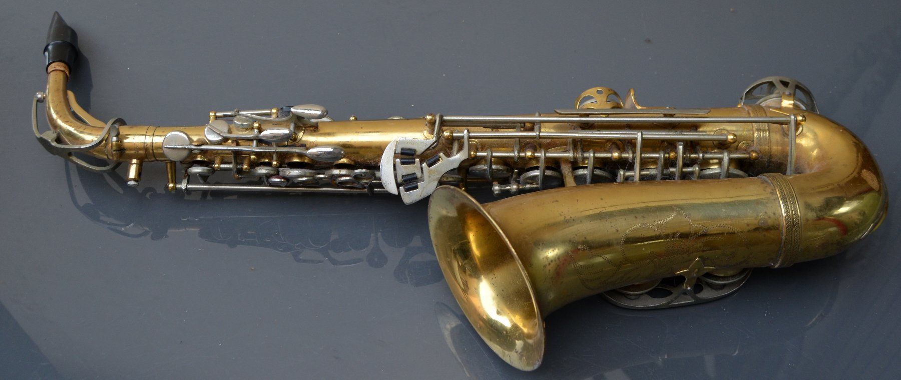 Musikinstrumente: Parrot Saxophon / saxophone – Gebraucht aus Collonges von arashee 1