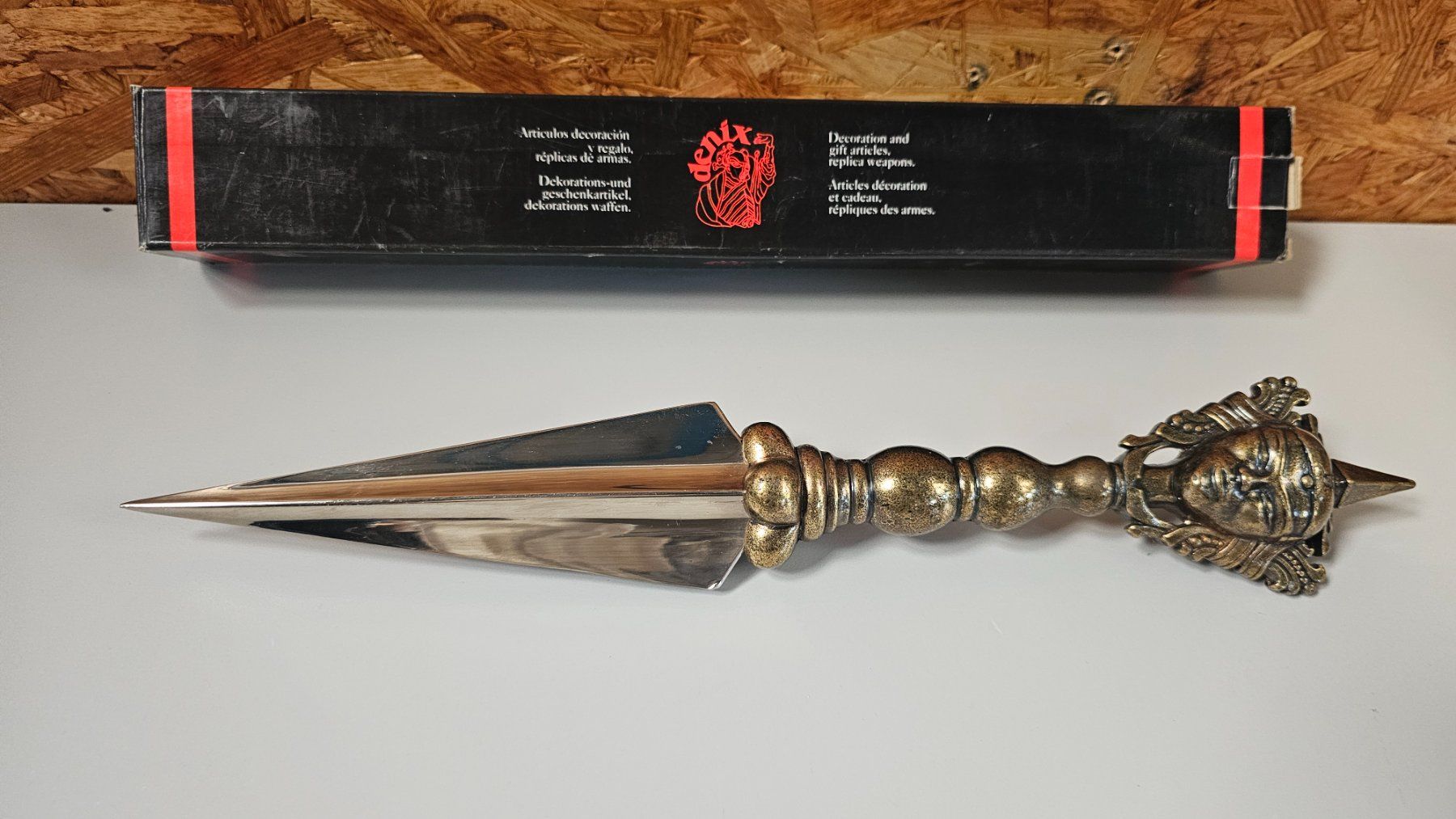 Besteck: Dekorationsdolch Phurba-Ritualdolch – Gebraucht aus Koppigen von Bracher_Mail-House