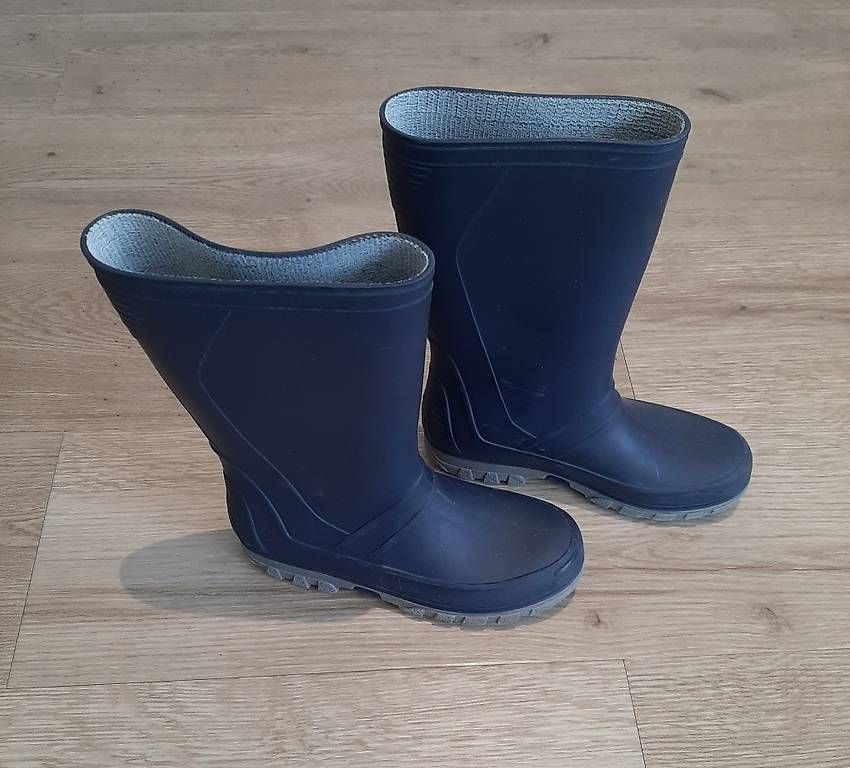Chaussures garçon: Gummistiefel dunkelblau Gr. 31 – D'occasion à Bütschwil par enzian008 1