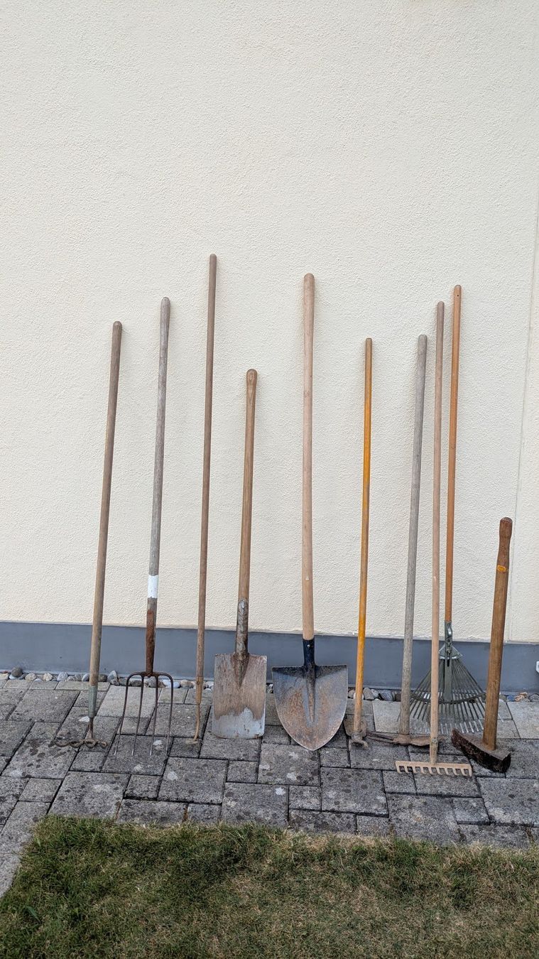 Alle Werkzeuge: Diverse Gartenartikel 10 Stk. im Set – Gebraucht aus Bäretswil von Ober-Land