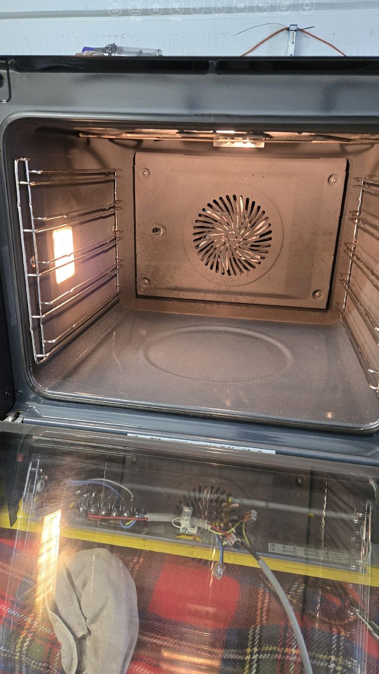 Electrolux Forni: Electrolux Backofen EBSL6CN mit integrierter wärmeschublade – Usato da Rümlang venduto da Idre 5