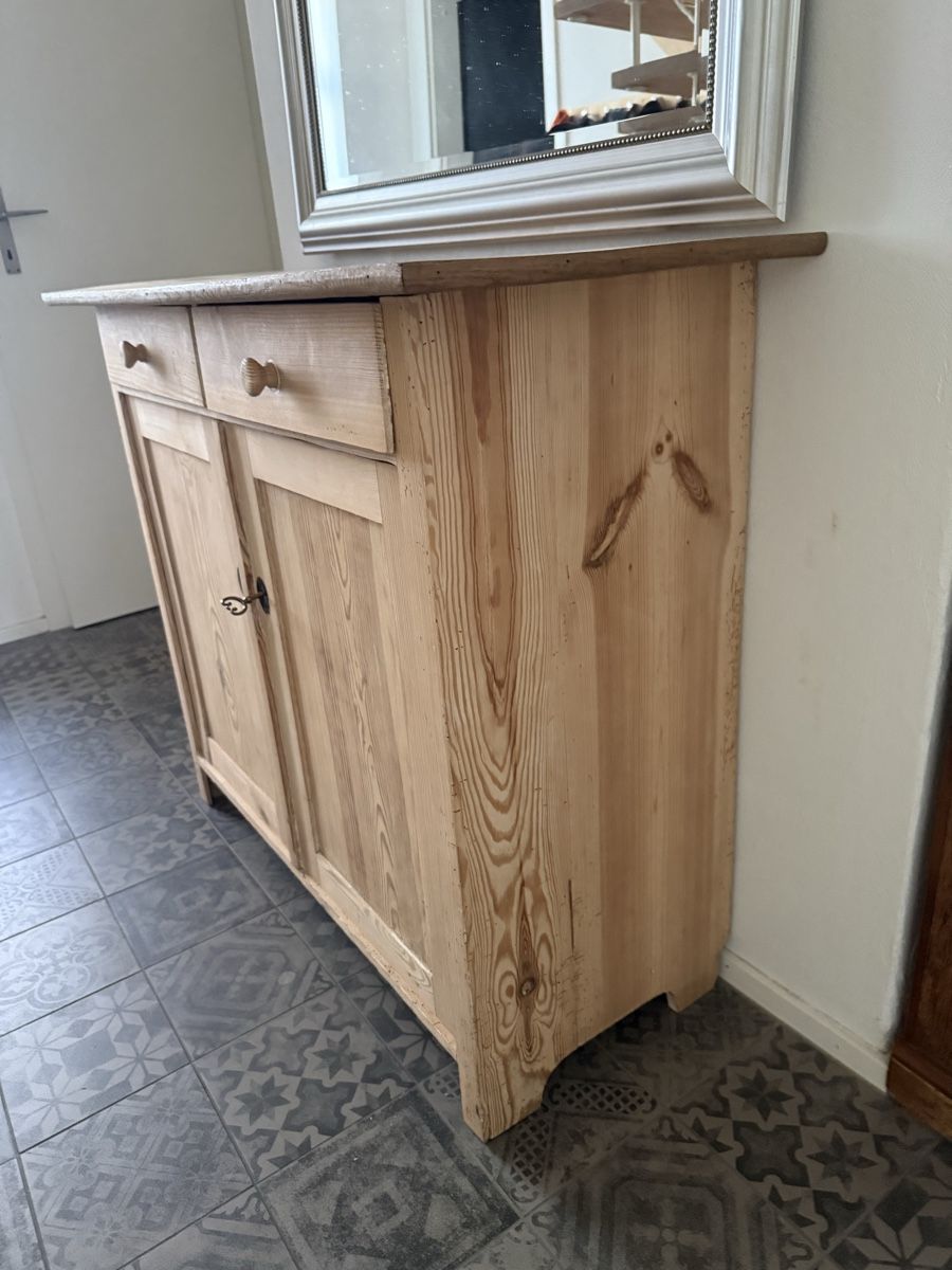 Cassettiere: Buffet Schrank Anrichte Holz antik – Usato da Winterthur venduto da tanscha 1