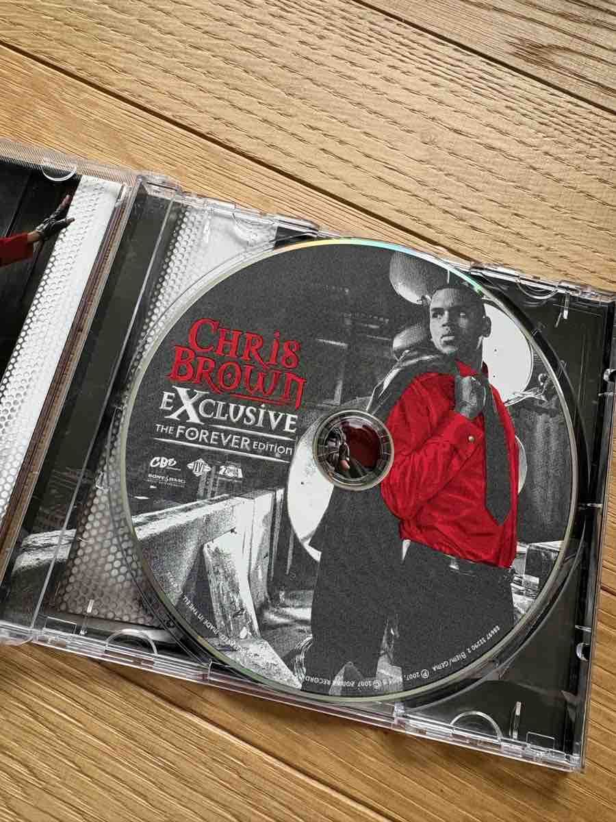 CDs: CD Chris Brown - Exclusive: The Forever Edition – Gebraucht aus Plan-les-Ouates von pat_xfr8 2