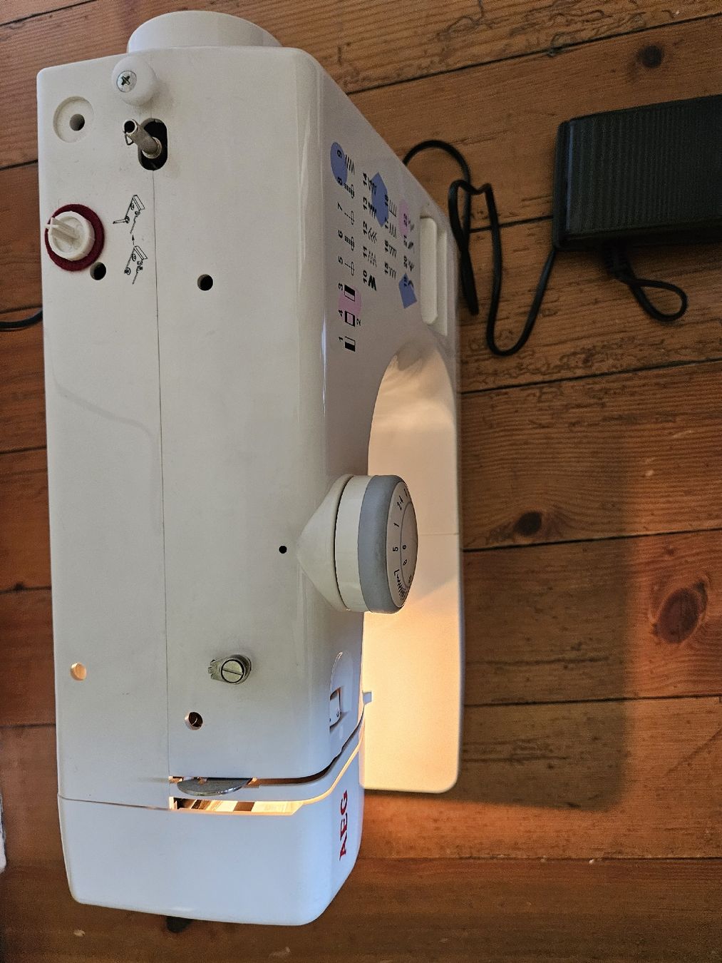 Nähmaschinen: AEG Nähmaschine mit Handbuch – Gebraucht aus Arlesheim von Flohmi_A_Z 4