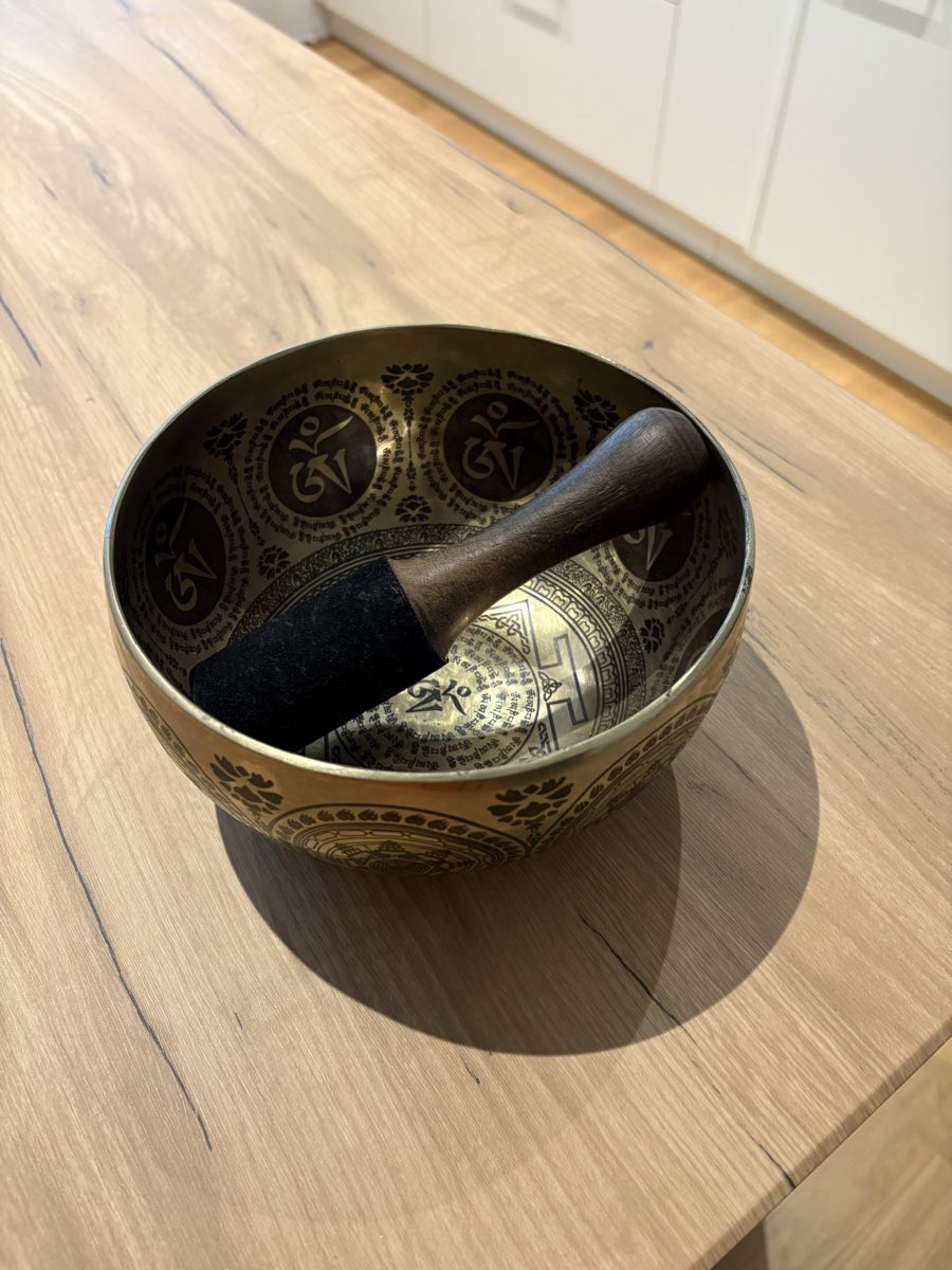 Strumenti musicali:  Tibetische Klangschale mit Klöppel  – Nuovo (secondo la descrizione) da Rothenburg venduto da Quidditch6 1