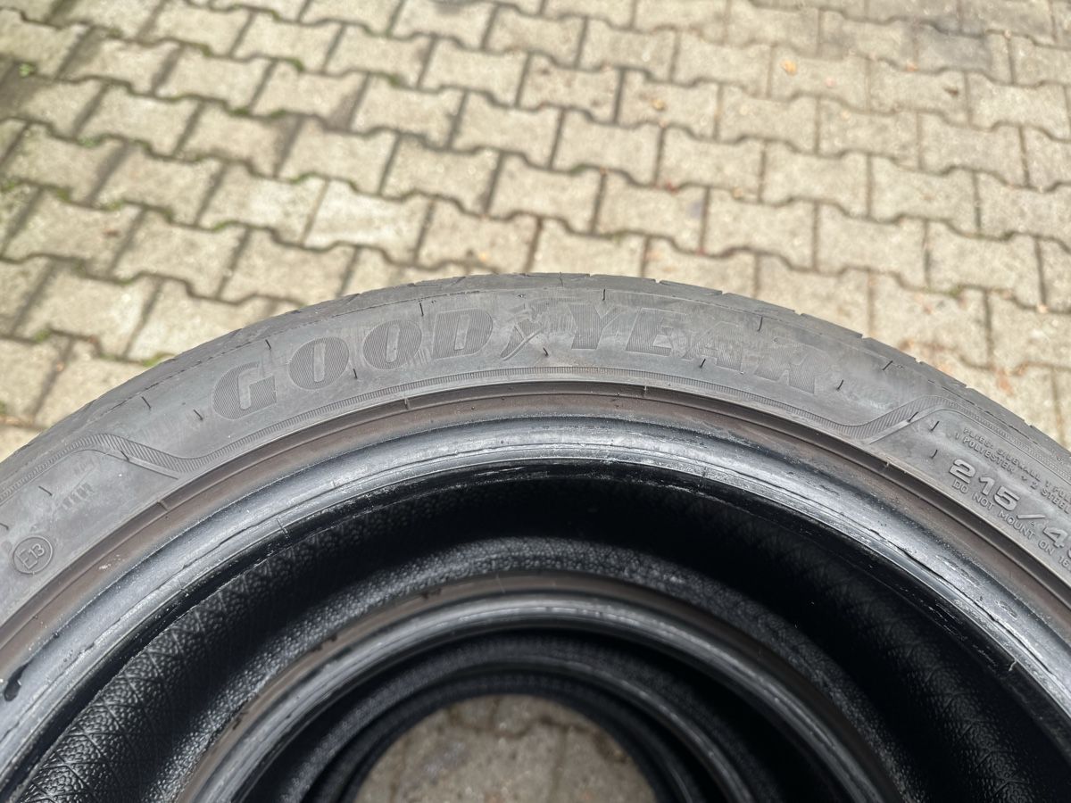 Pneus & Kompletträder: Reifen 215/45 16 – Gebraucht aus Mattstetten von Janick12 1