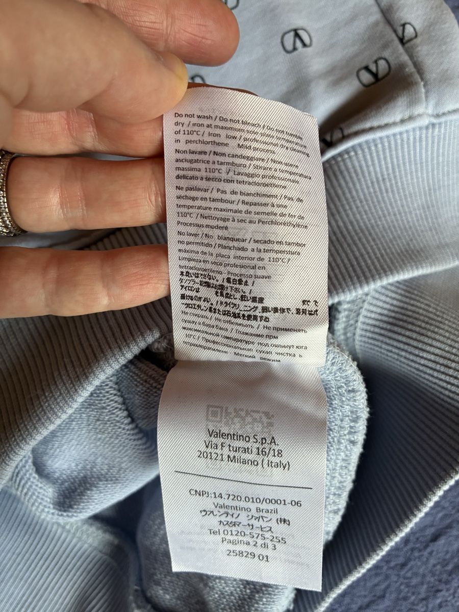 Maglioni & Felpe: Sweater hellblau von Valentino Gr M – Usato da Heiden venduto da sab_rzm2 5