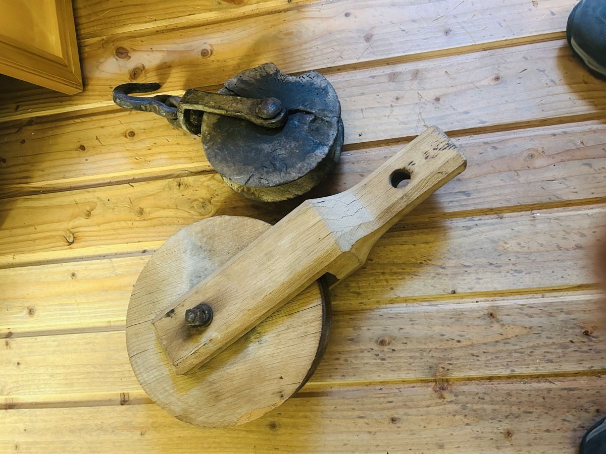 Altro per stoccaggio & trasporto: Antique Holz Seilwinde  – Usato da Zürich venduto da KuduKing 1