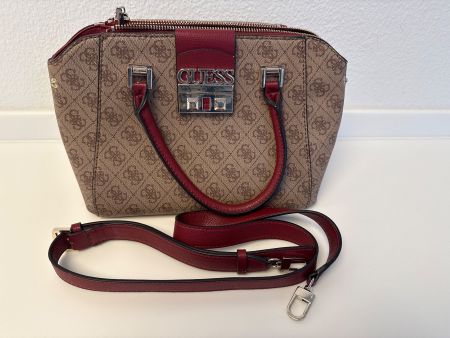 GUESS Handtasche / Umhängetasche – elegant & geräumig