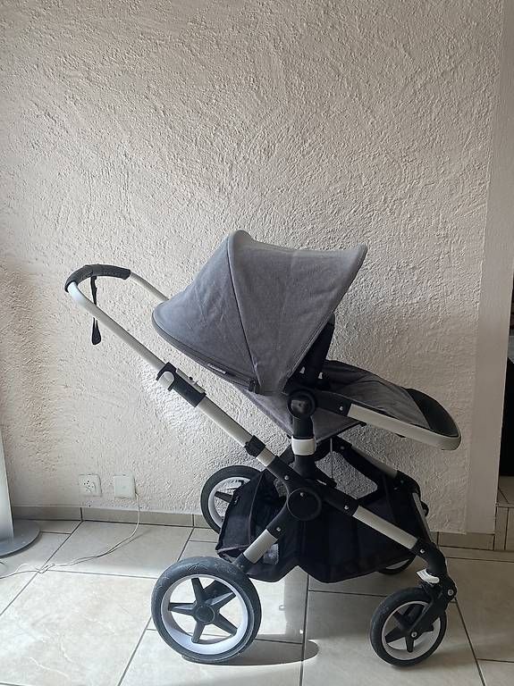 Bugaboo Poussette: Poussette bugaboo fox – D'occasion à Le Landeron par Jessalynes