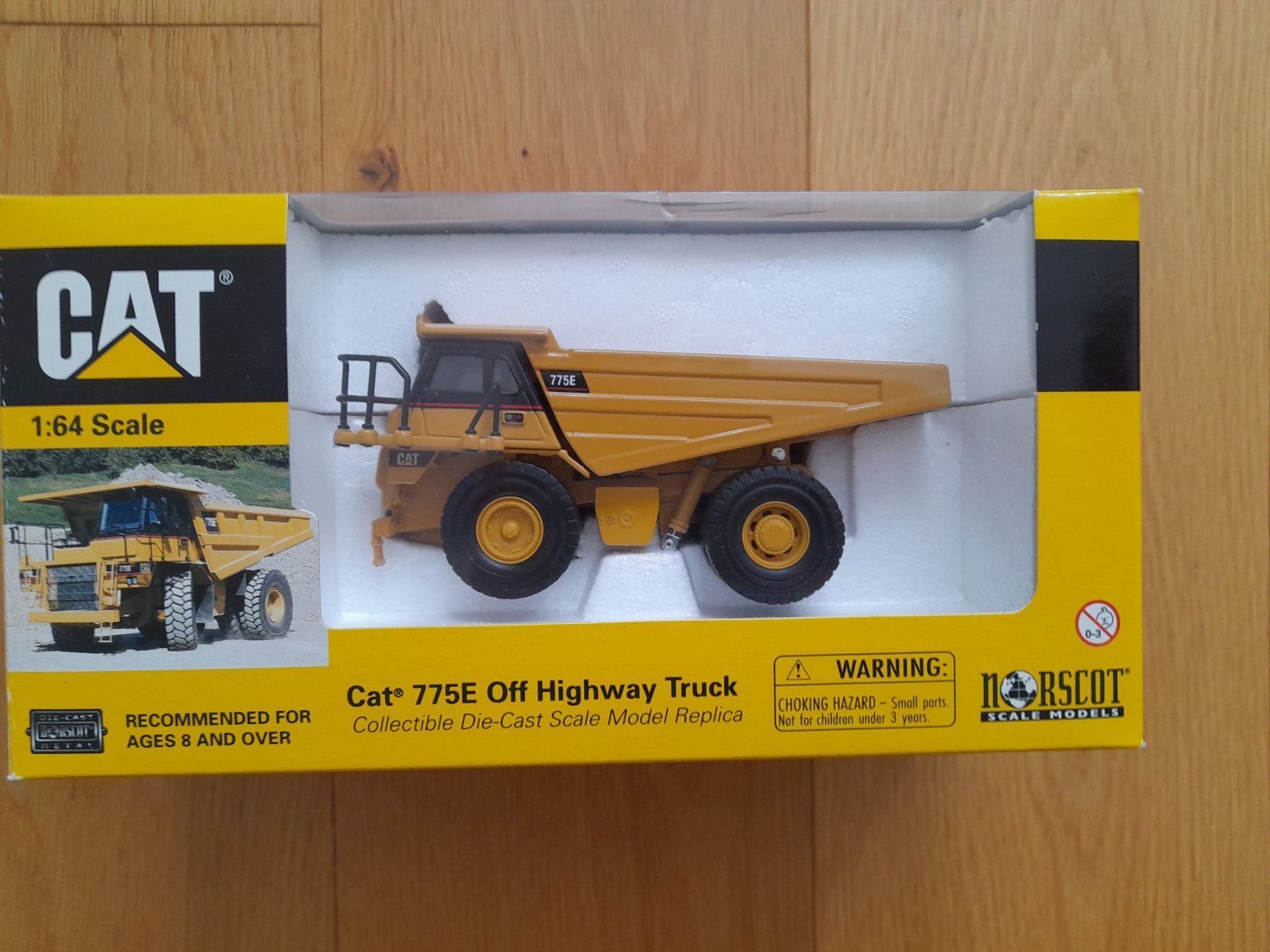 Modellautos: CAT 775 E Muldenkipper, Metallmodel M 1 : 64, NEU – Neu und originalverpackt aus Binz von kiddo1999