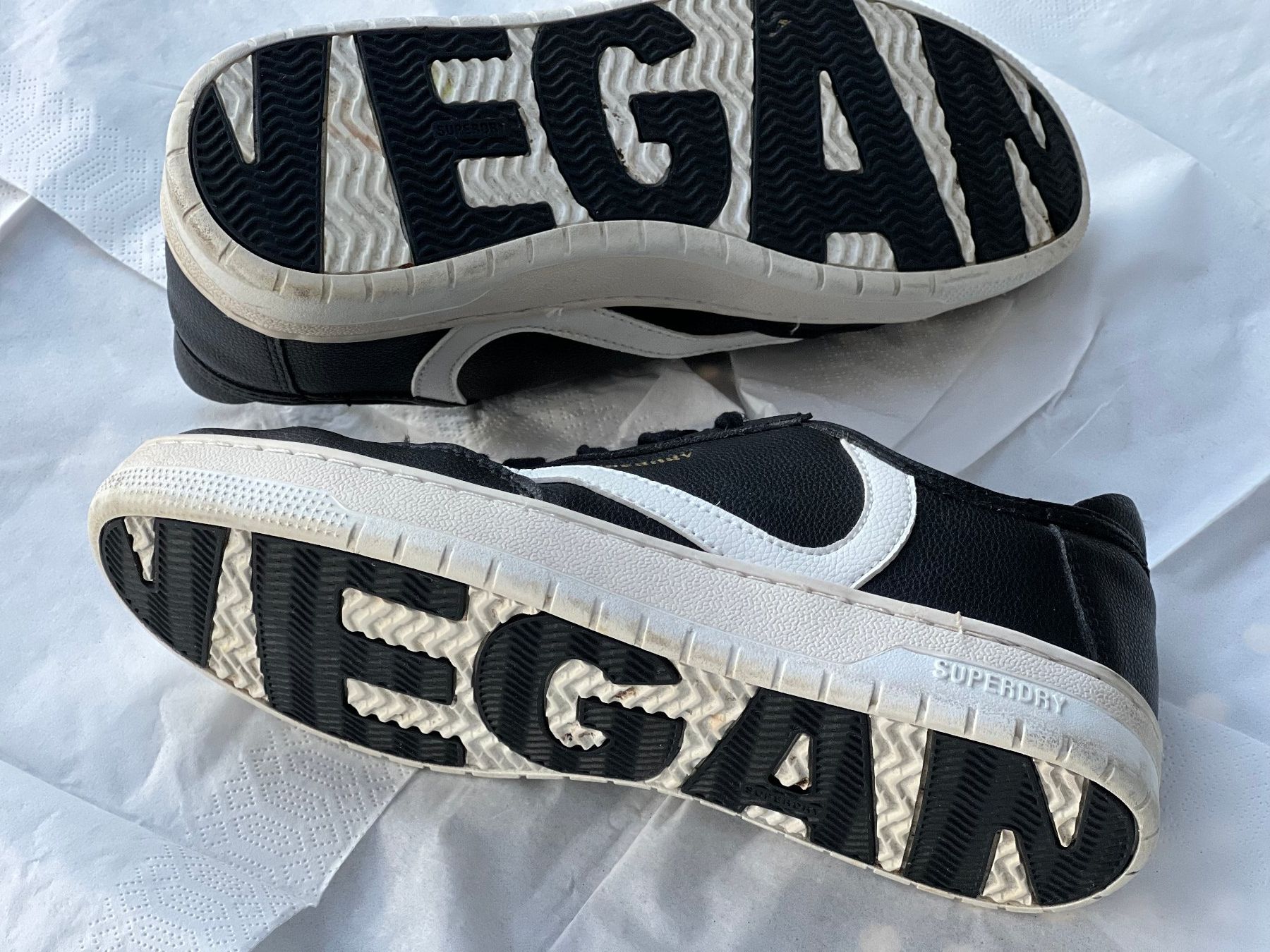 Superdry Scarpe da donna: Vegane Sneaker, Marke Superdry – Usato da Oberhofen Thun'see venduto da masterregula 2